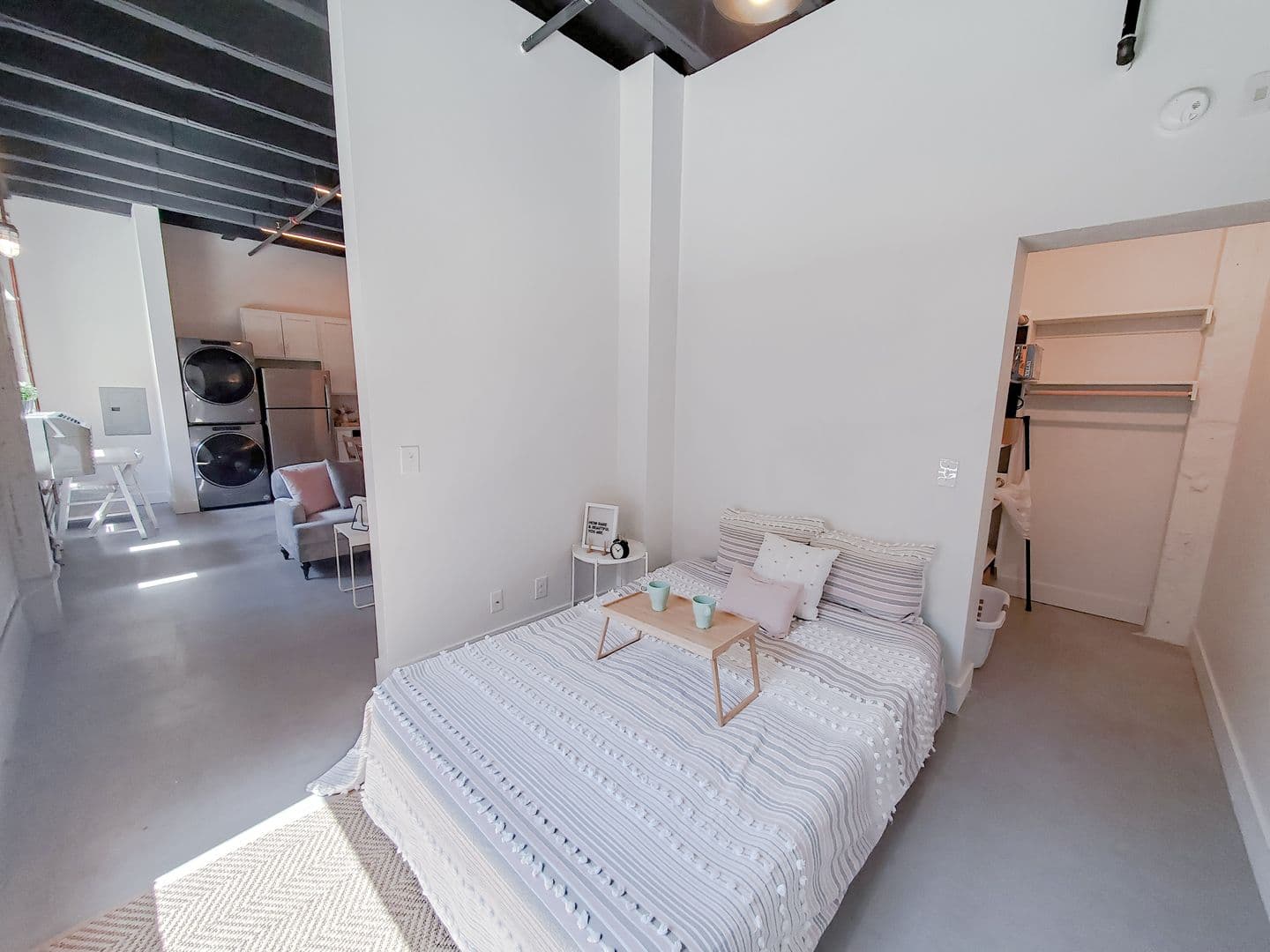 Omaha Apartment: 1311 S 9th St