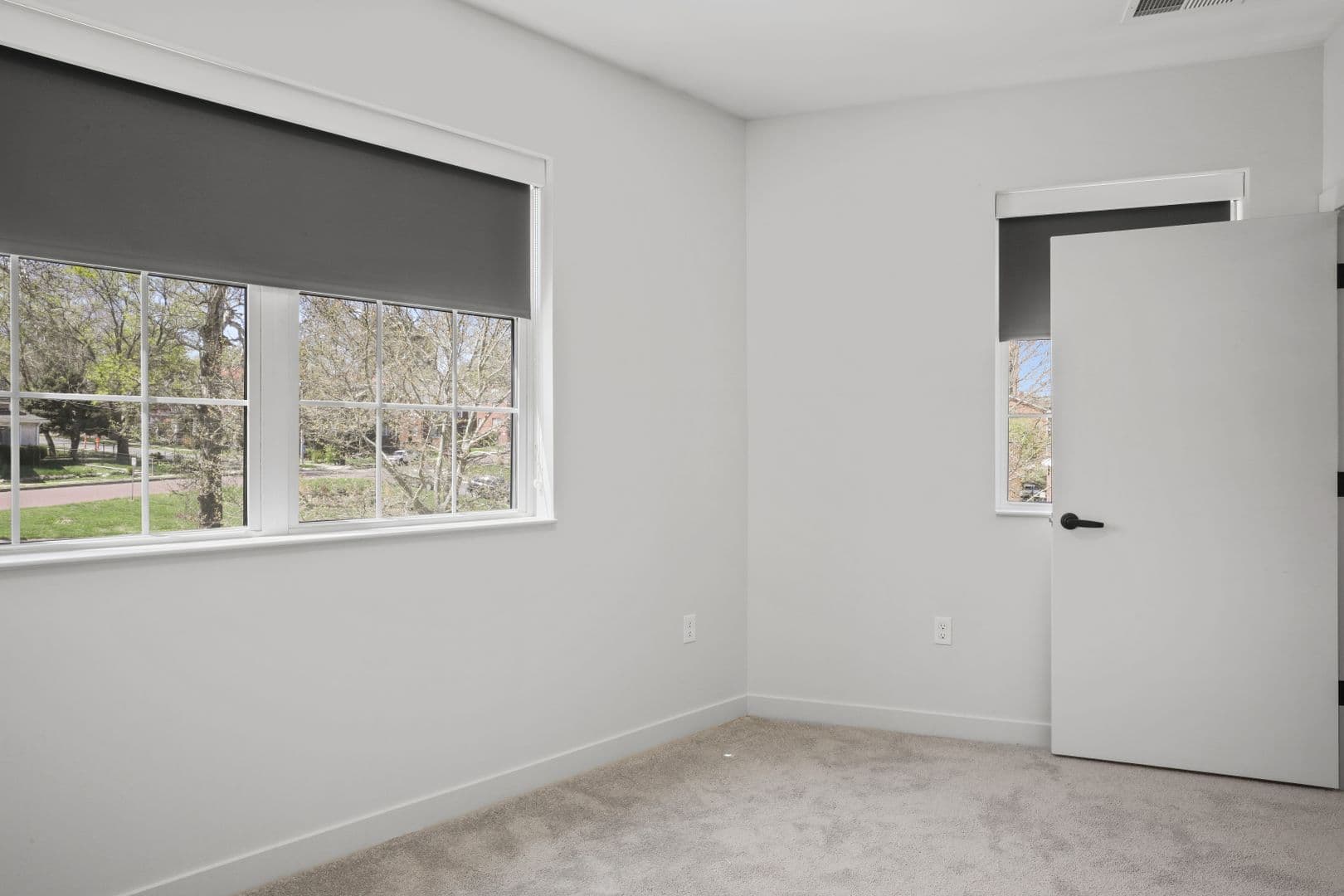 Omaha Apartment: 3306 Jones St