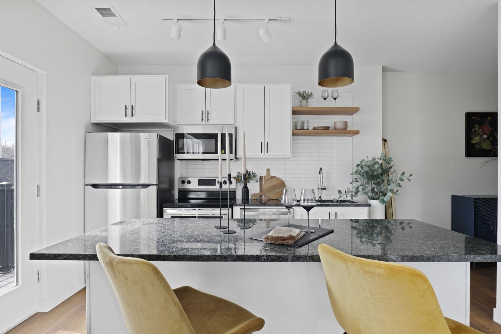 Omaha Apartment: 3306 Jones St