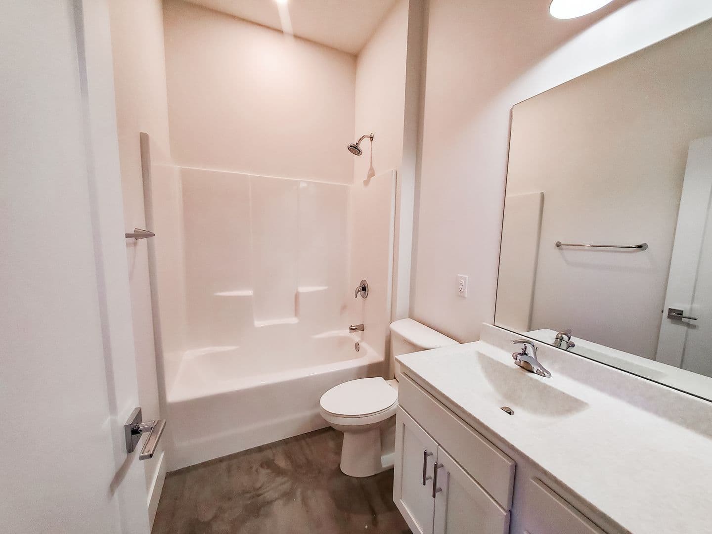 Omaha Apartment: 1311 S 9th St