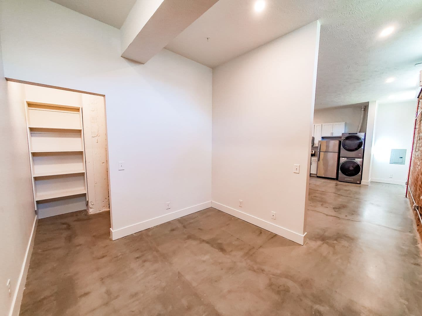 Omaha Apartment: 1311 S 9th St