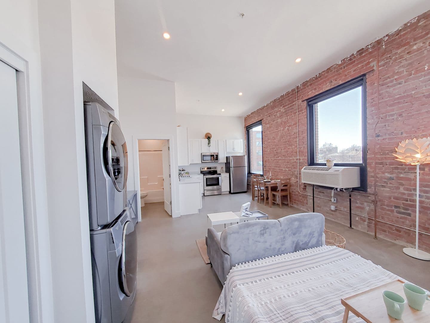 Omaha Apartment: 1311 S 9th St