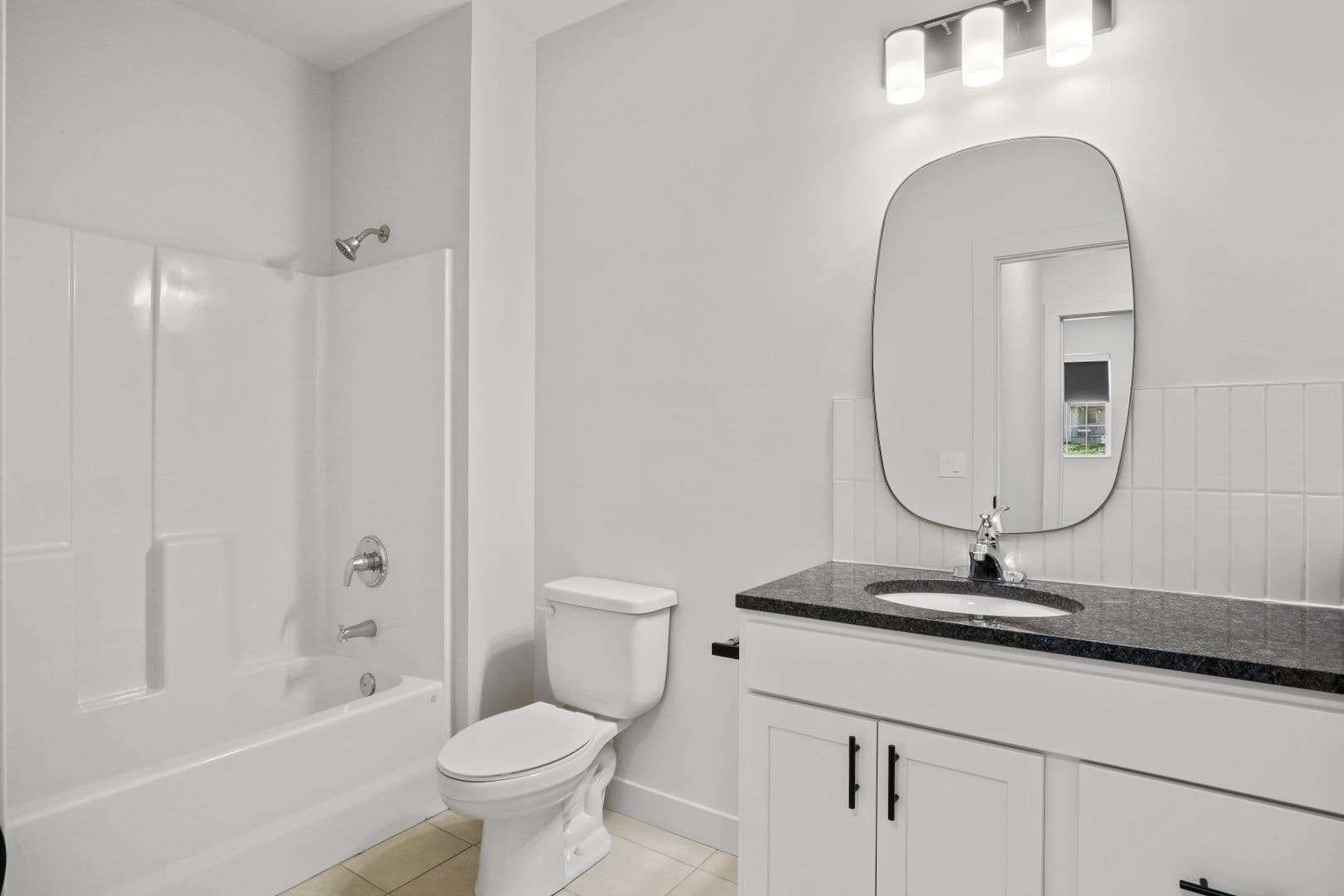 Omaha Apartment: 3306 Jones St