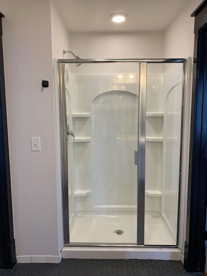 Omaha Apartment: 3804 Farnam St