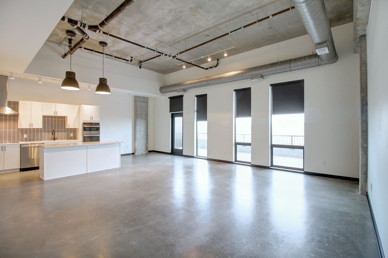 Omaha Apartment: 3737 Farnam Street