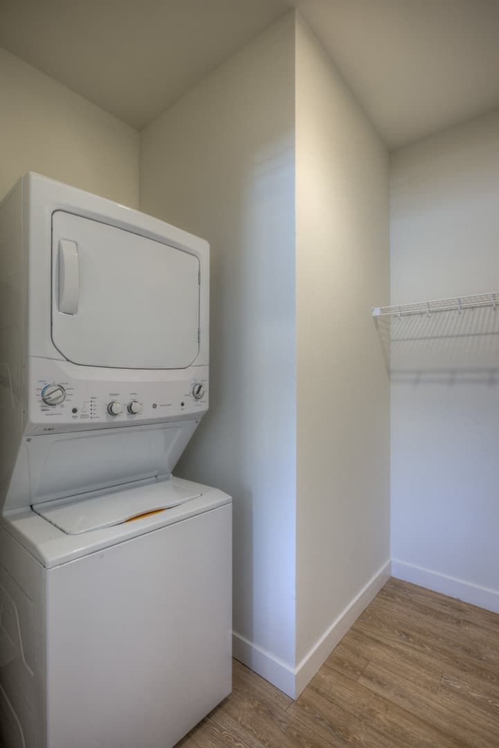 Omaha Apartment: 3820 Harney Street