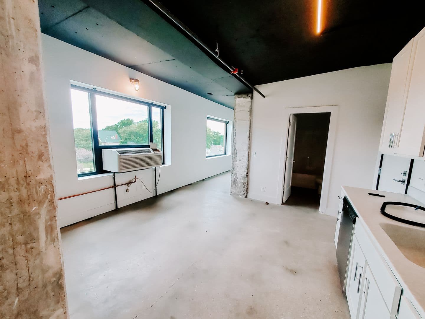 Omaha Apartment: 1311 S 9th St