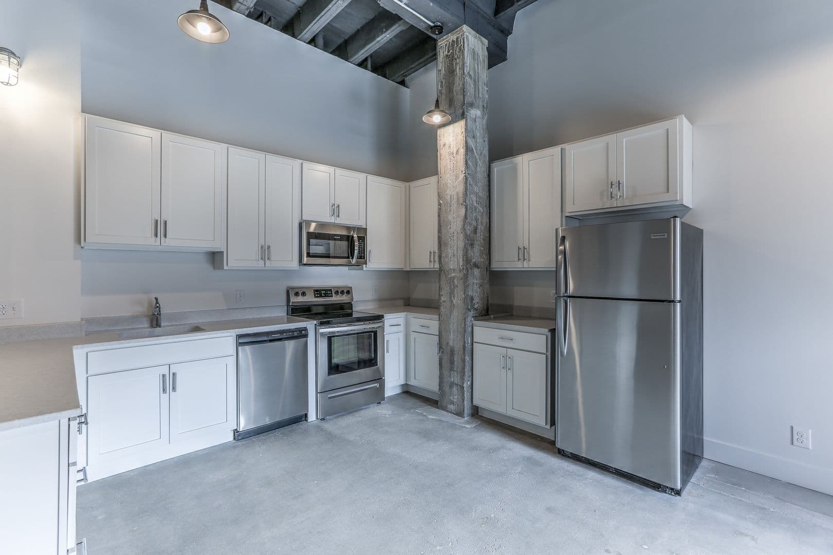 Omaha Apartment: 1311 S 9th St