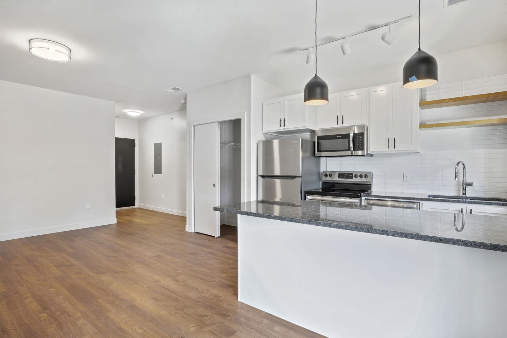 Omaha Apartment: 3306 Jones St