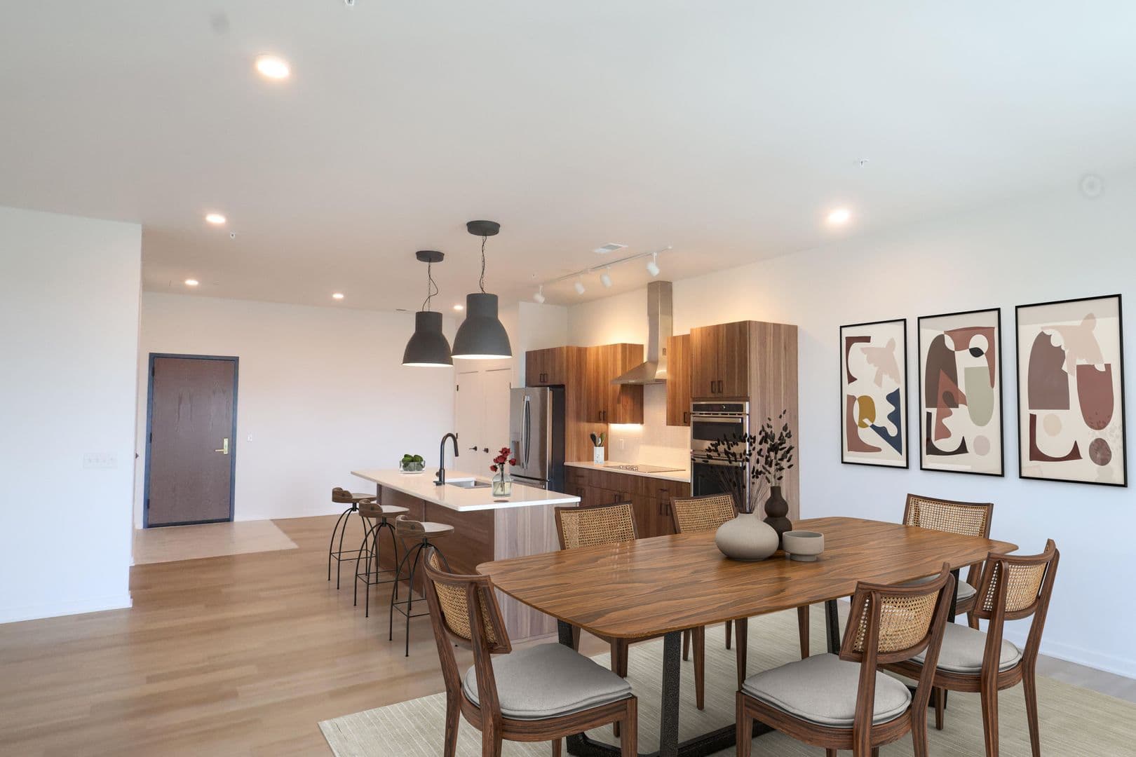 Omaha Apartment: 3737 Farnam Street