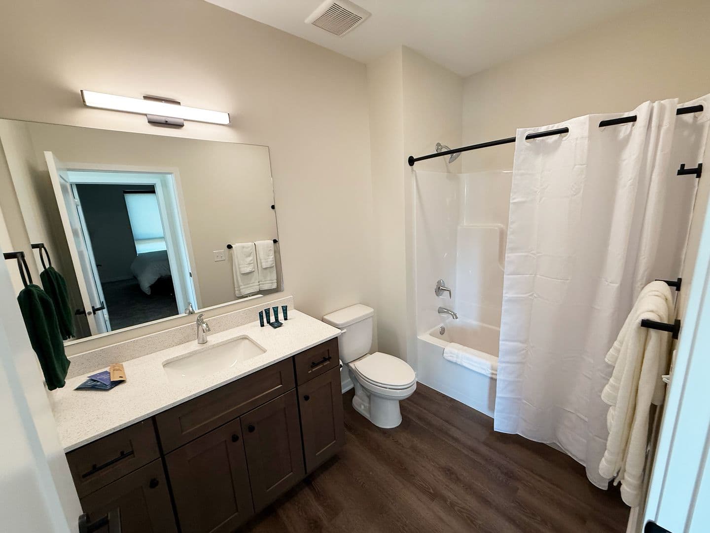 Omaha Apartment: 3612 Leavenworth St - 302