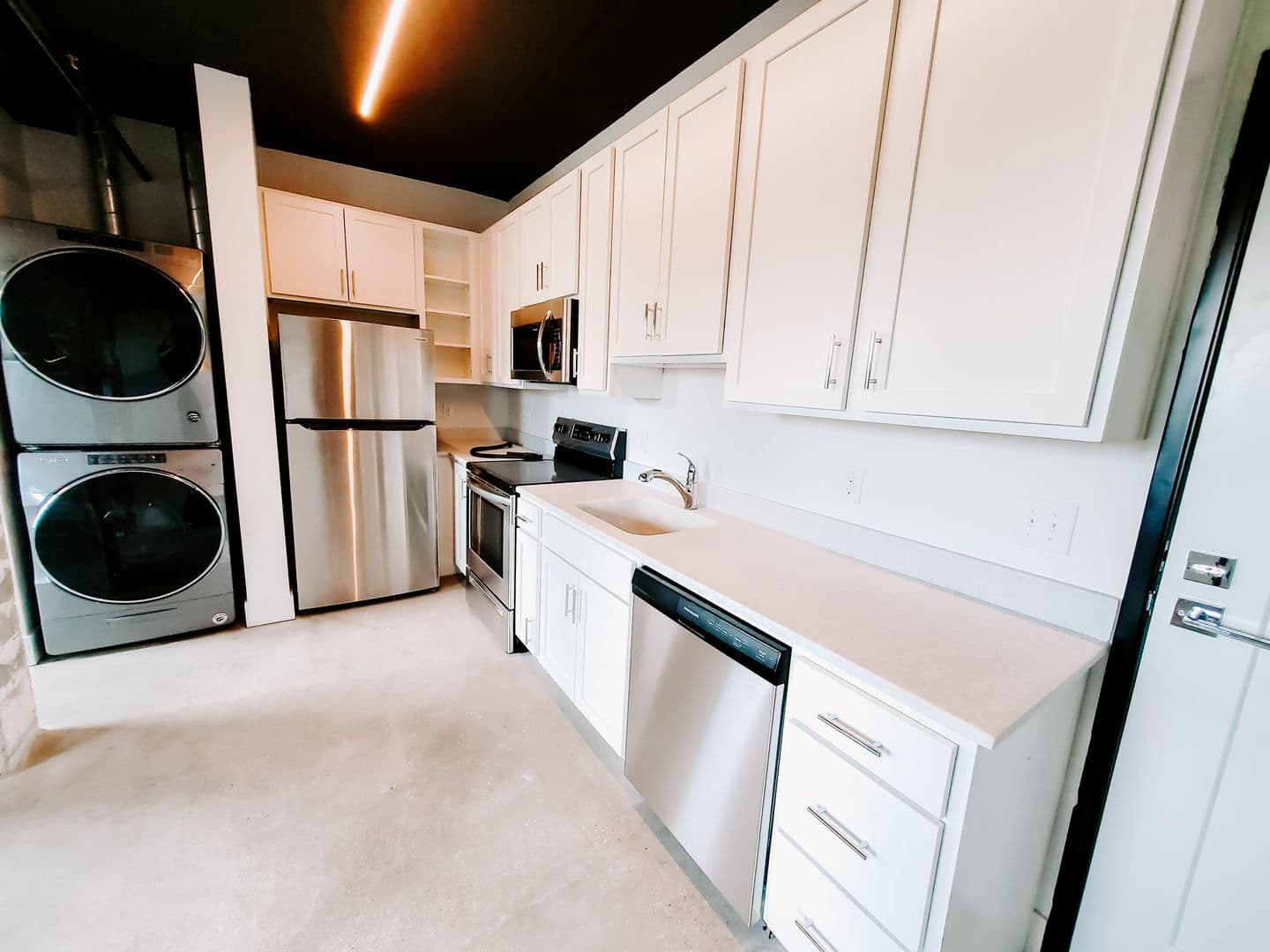 Omaha Apartment: 1311 S 9th St