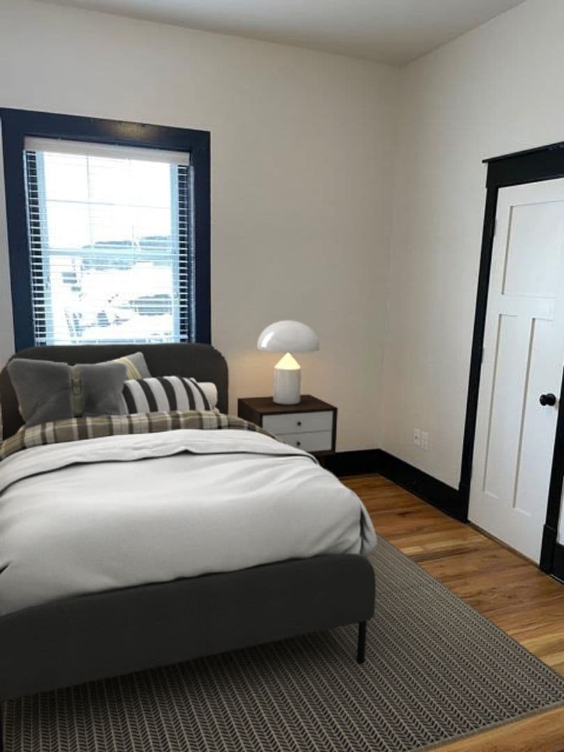 Omaha Apartment: 3804 Farnam St