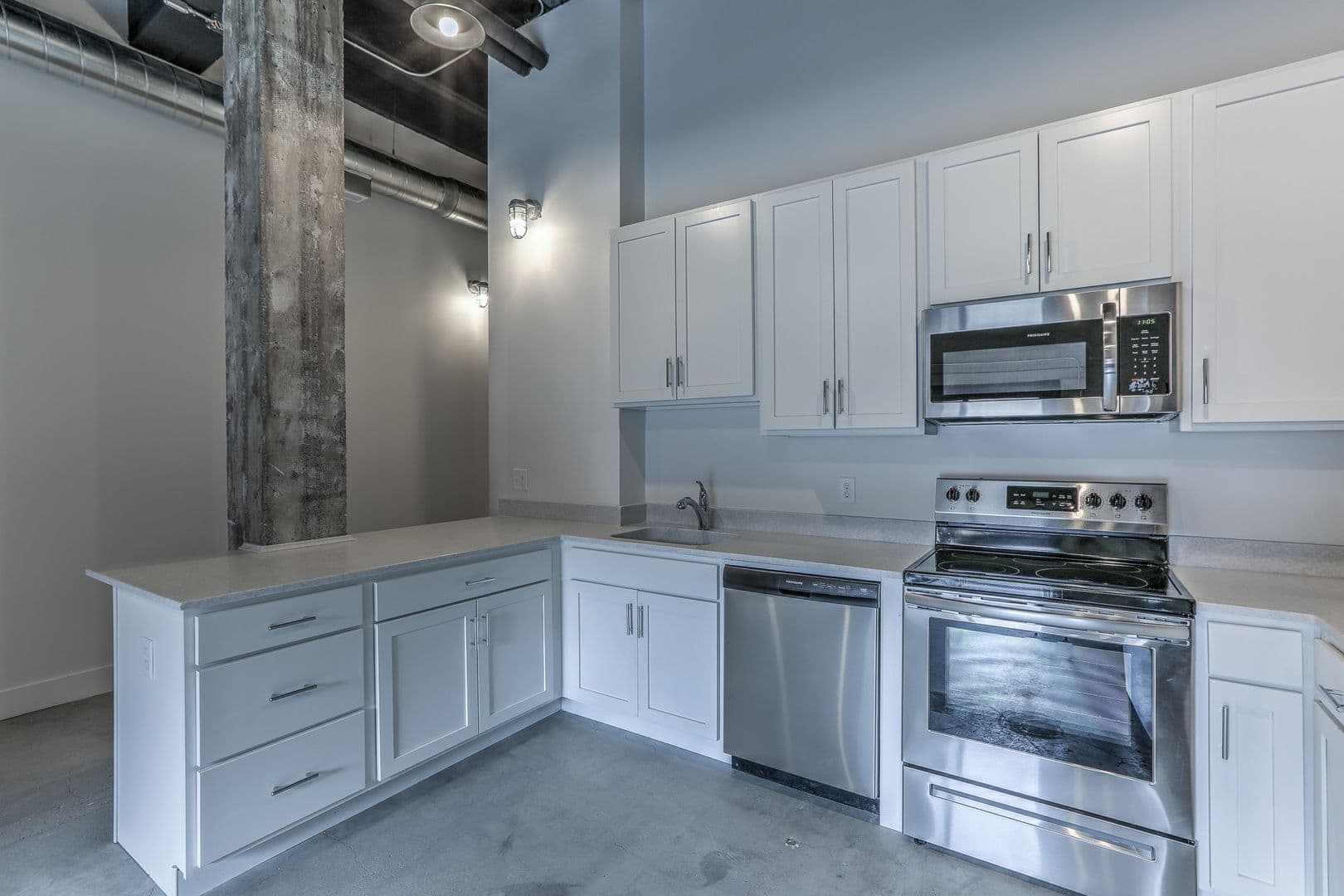 Omaha Apartment: 1311 S 9th St