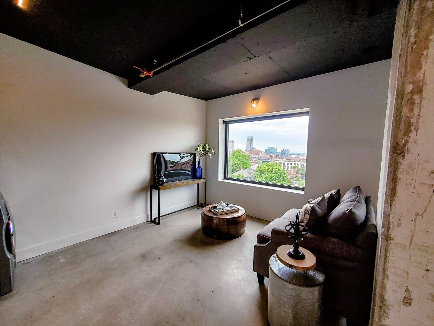 Omaha Apartment: 1311 S 9th St