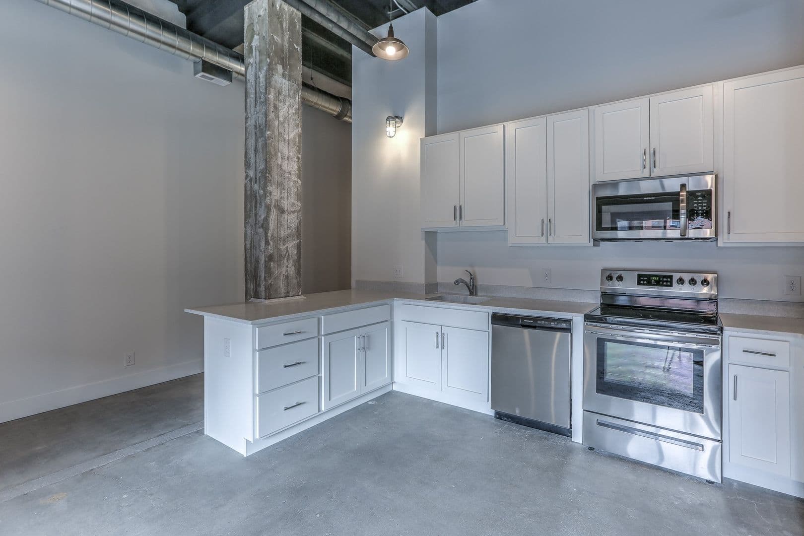 Omaha Apartment: 1311 S 9th St