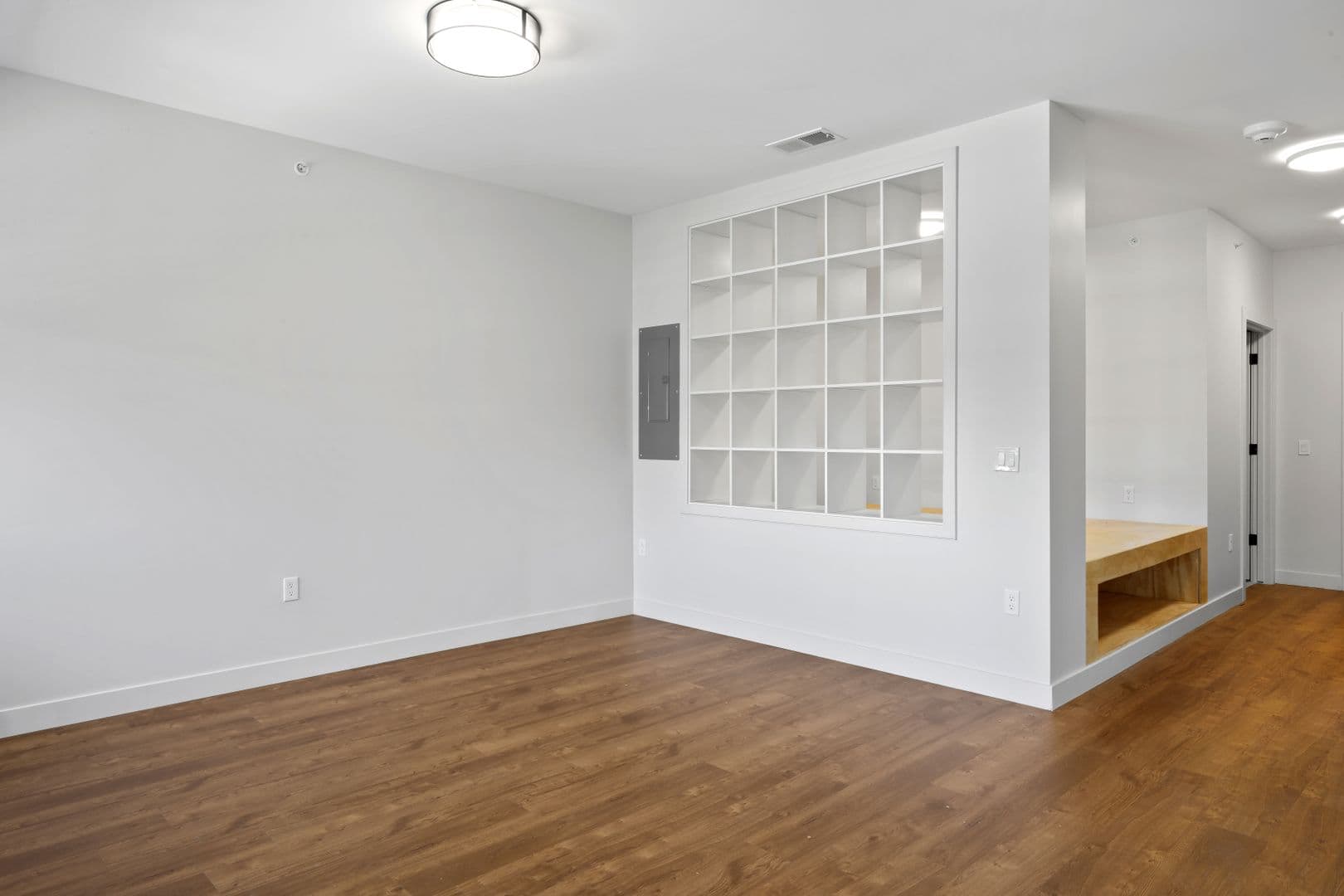 Omaha Apartment: 3306 Jones St