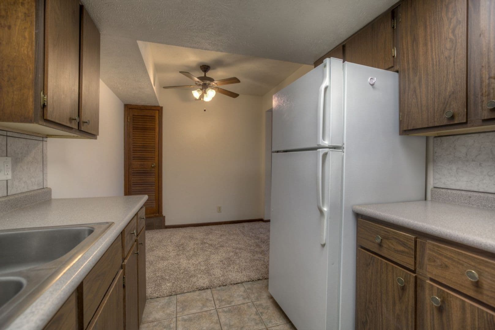 Omaha Apartment: 120 / 124 / 128 S 38th Street