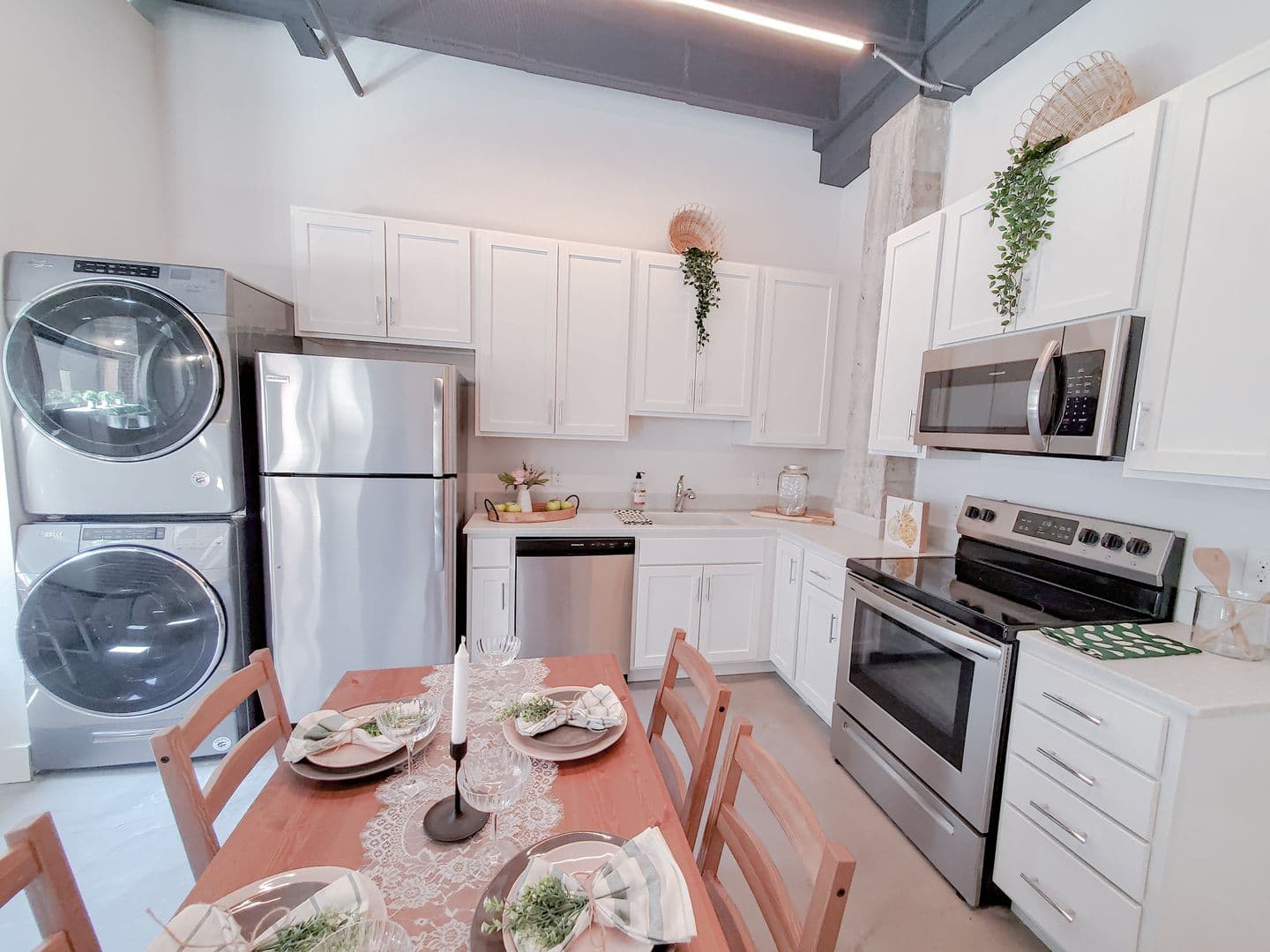 Omaha Apartment: 1311 S 9th St