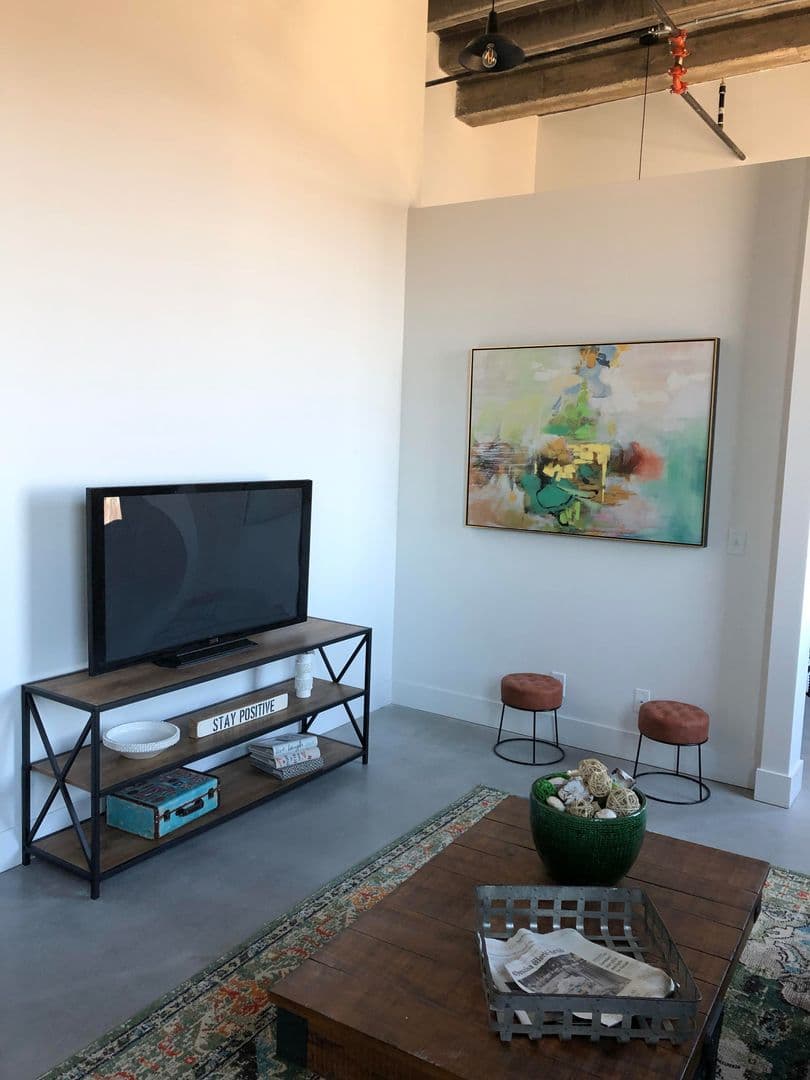 Omaha Apartment: 1311 S 9th St