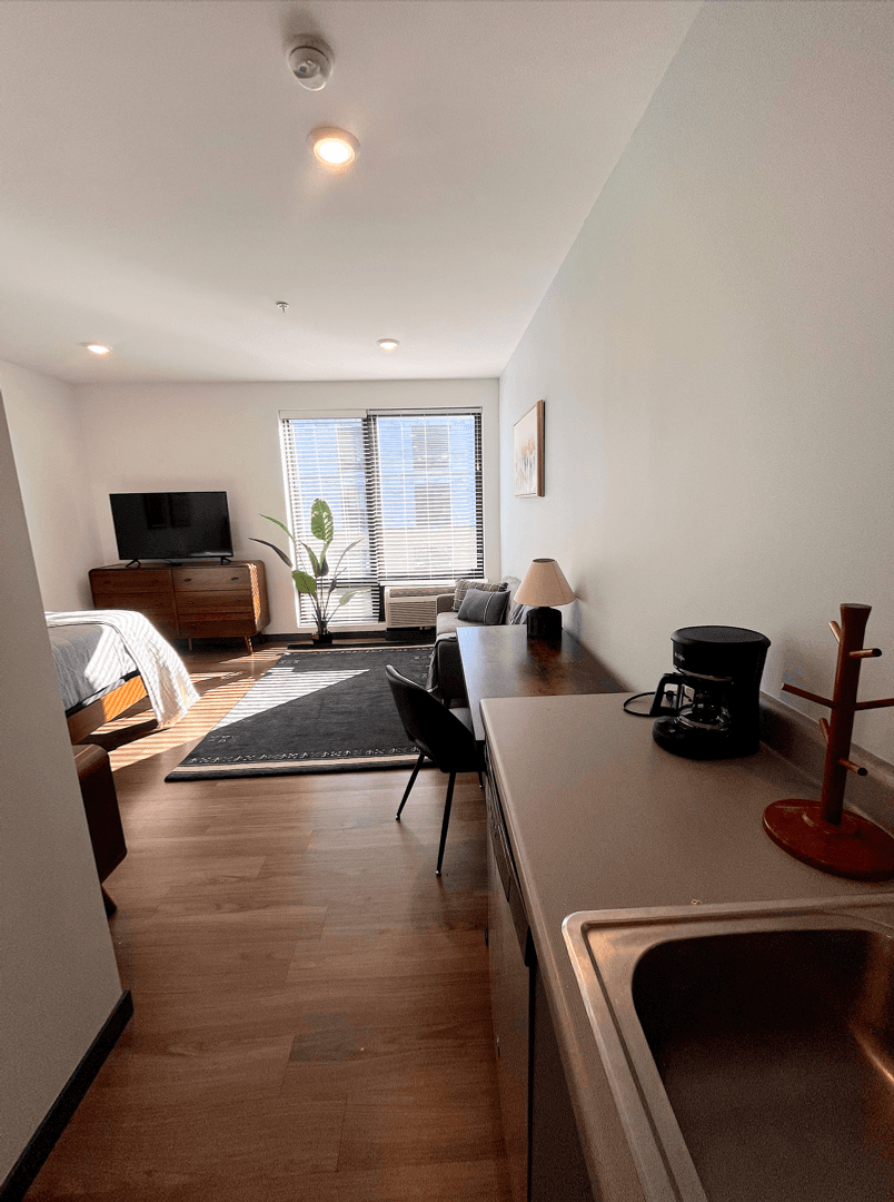 Omaha Apartment: 4400 S Douglas Street