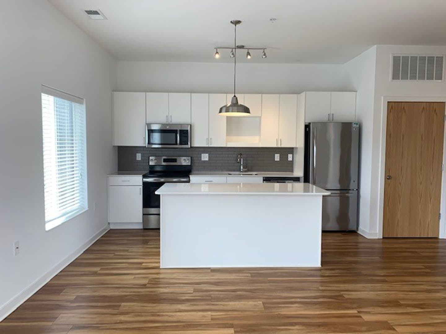 Omaha Apartment: 401 S 41st Street