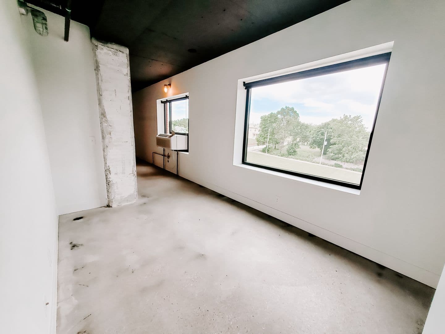 Omaha Apartment: 1311 S 9th St