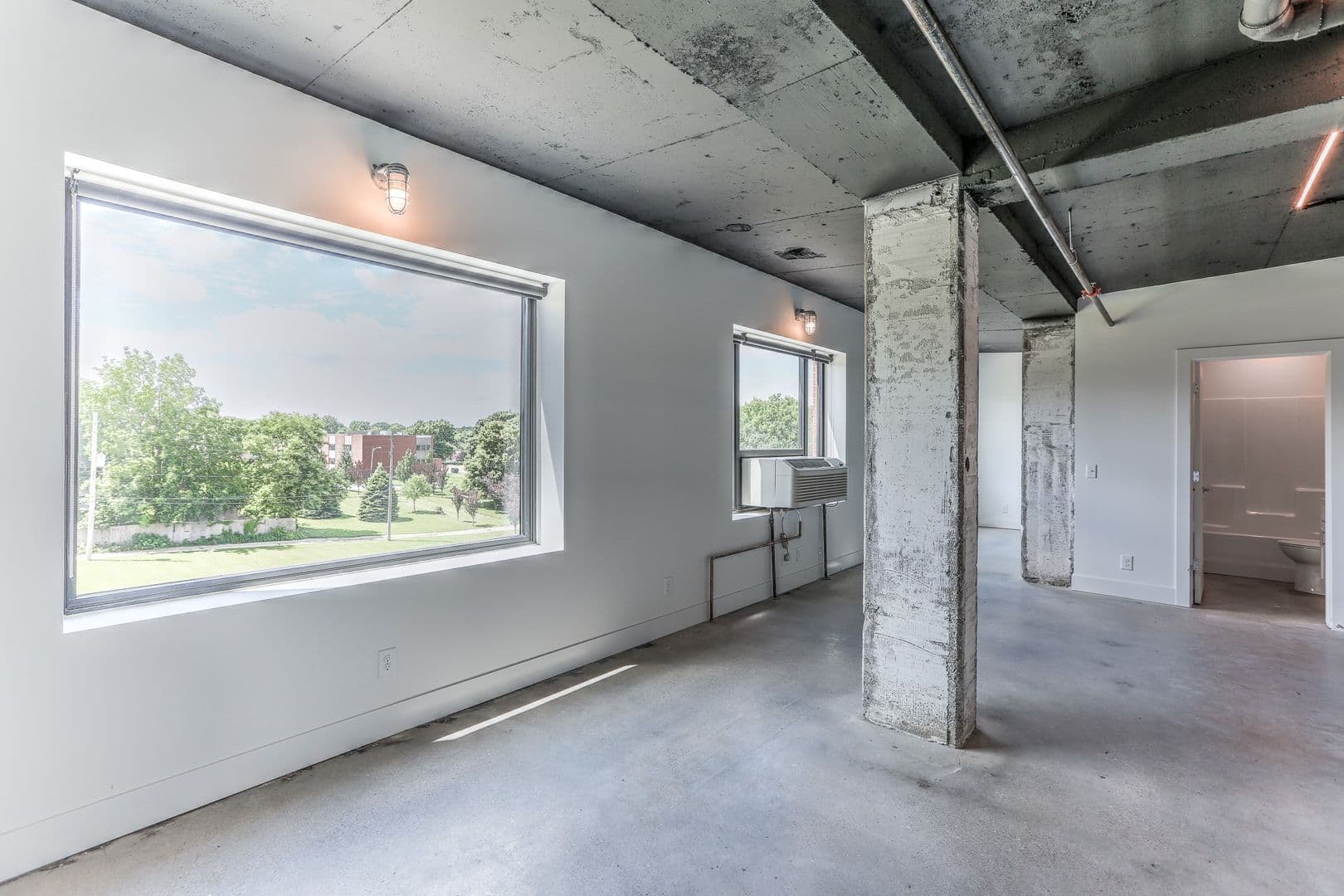 Omaha Apartment: 1311 S 9th St