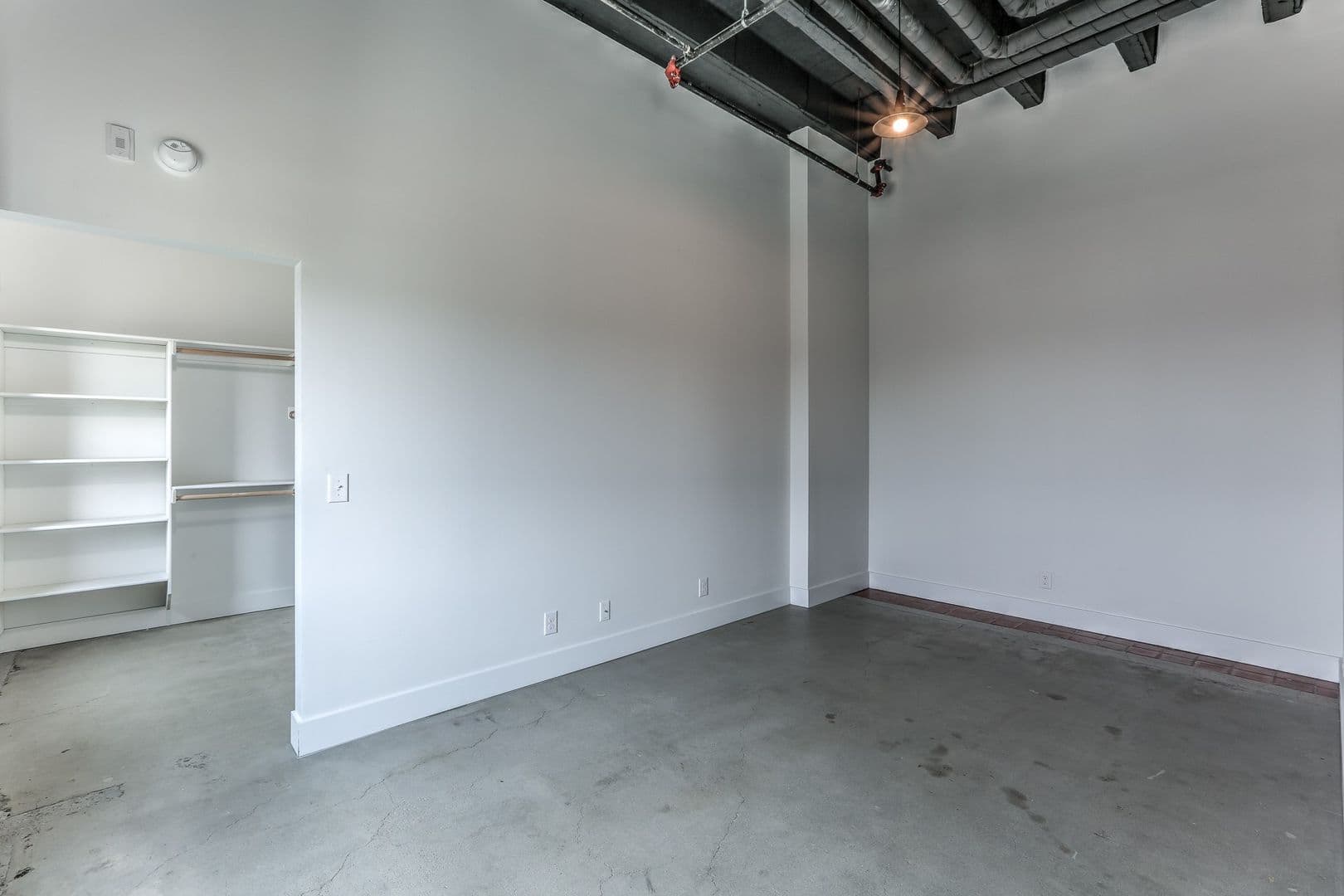 Omaha Apartment: 1311 S 9th St