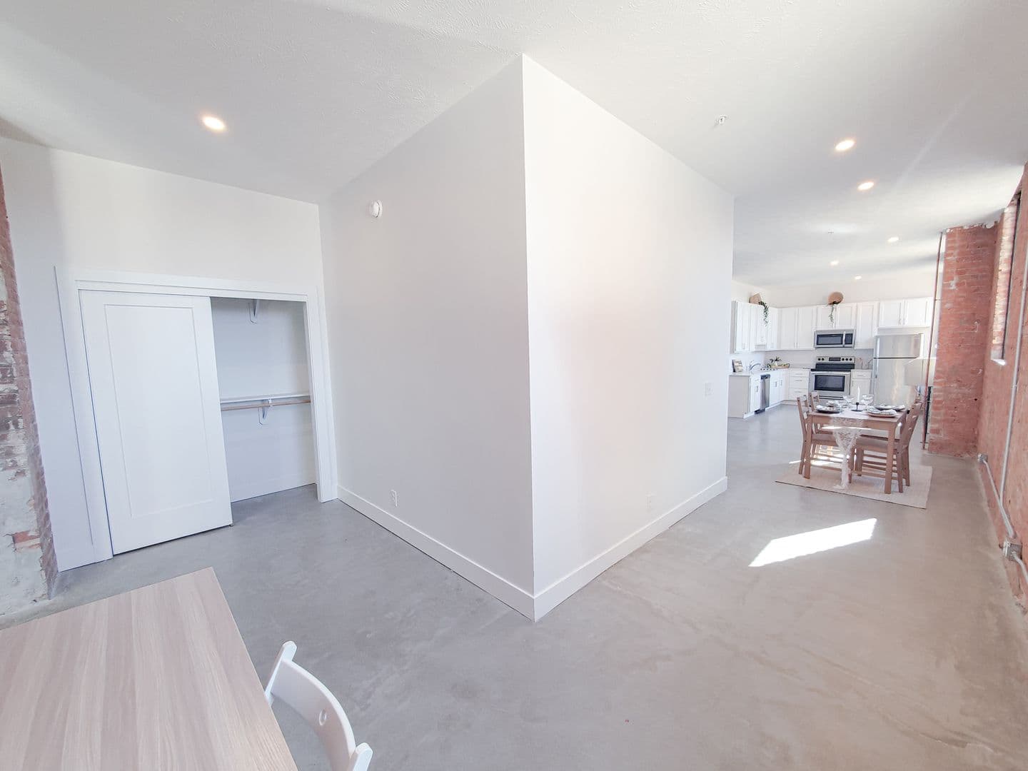 Omaha Apartment: 1311 S 9th St