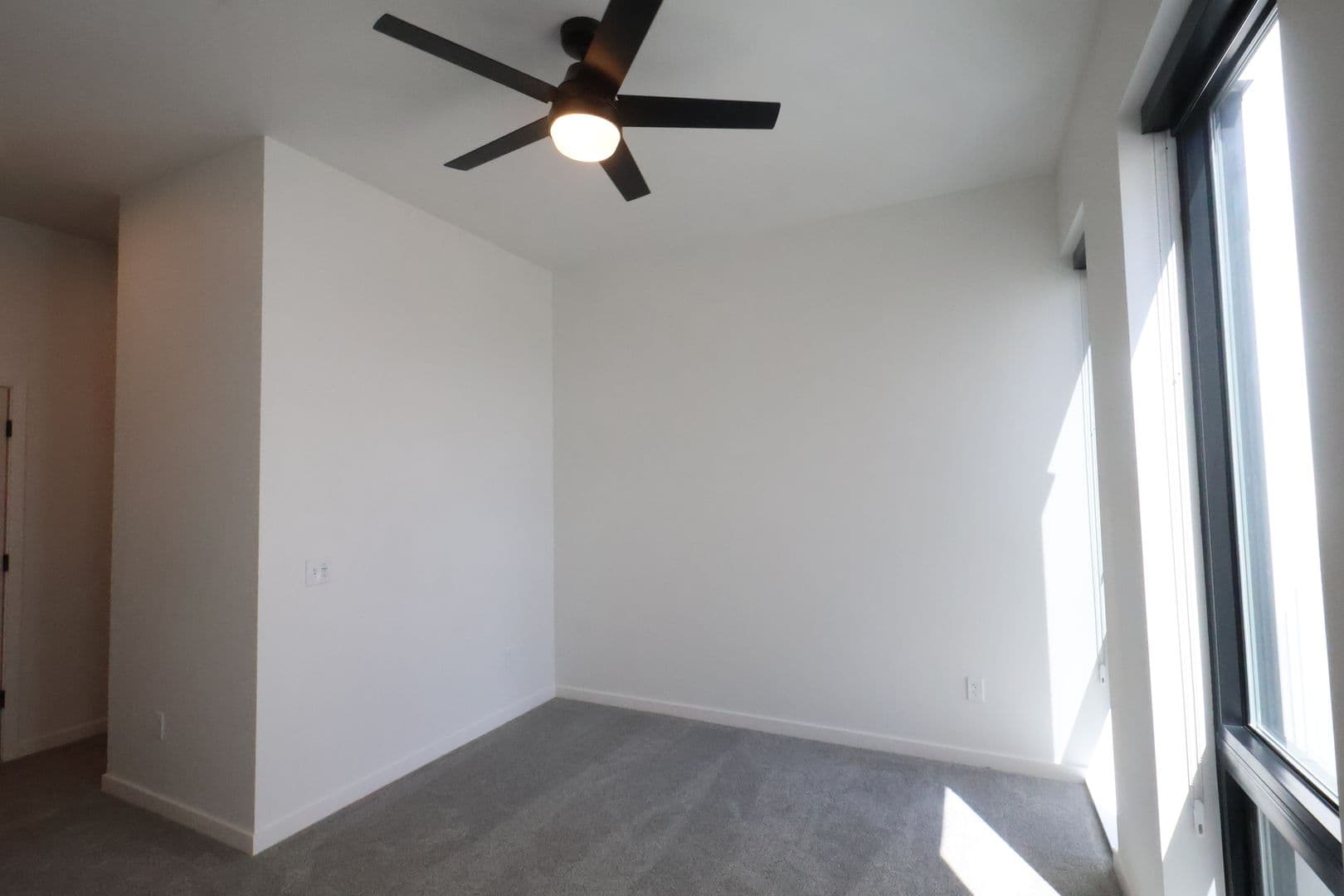 Omaha Apartment: 3737 Farnam Street