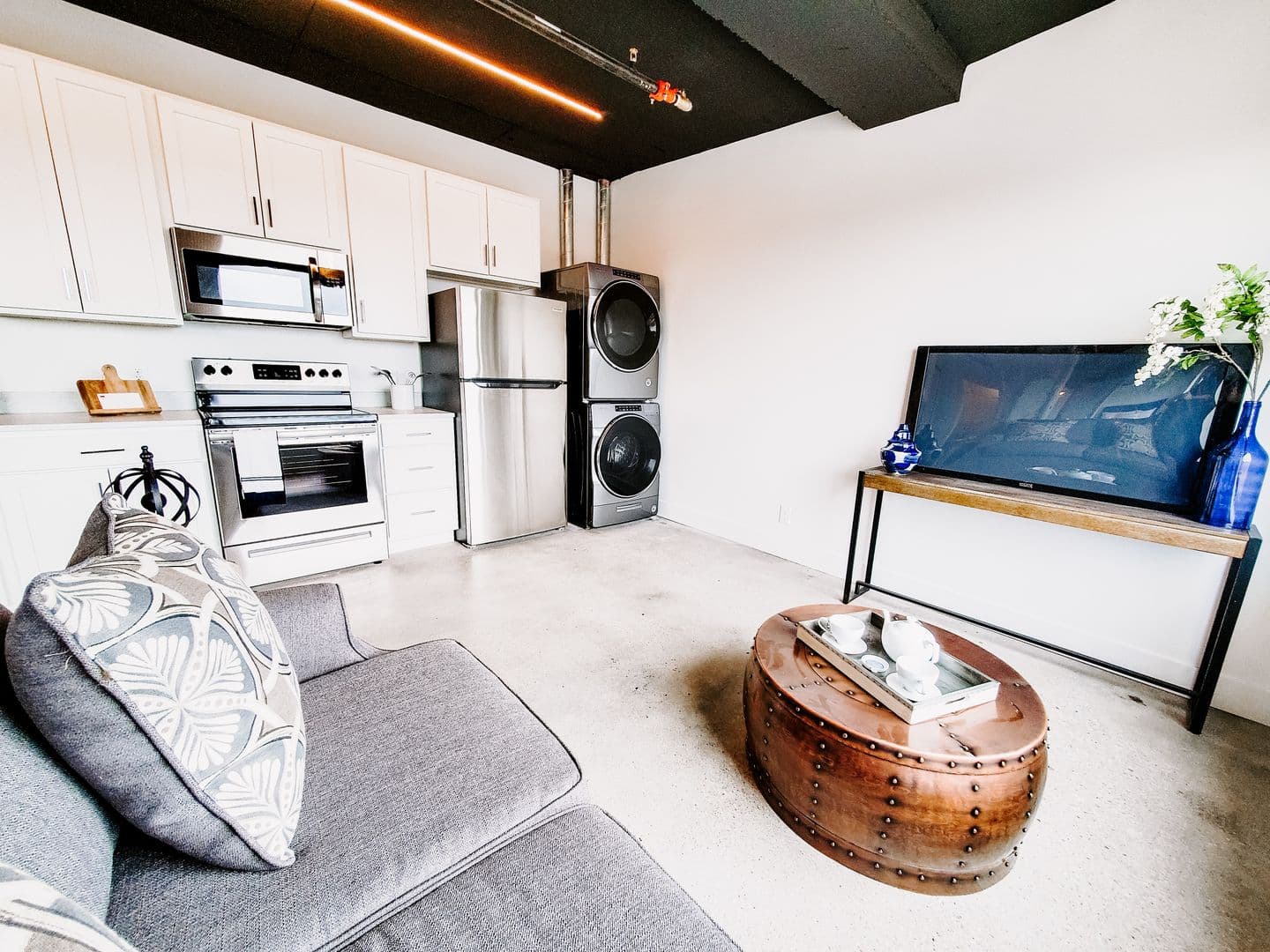 Omaha Apartment: 1311 S 9th St