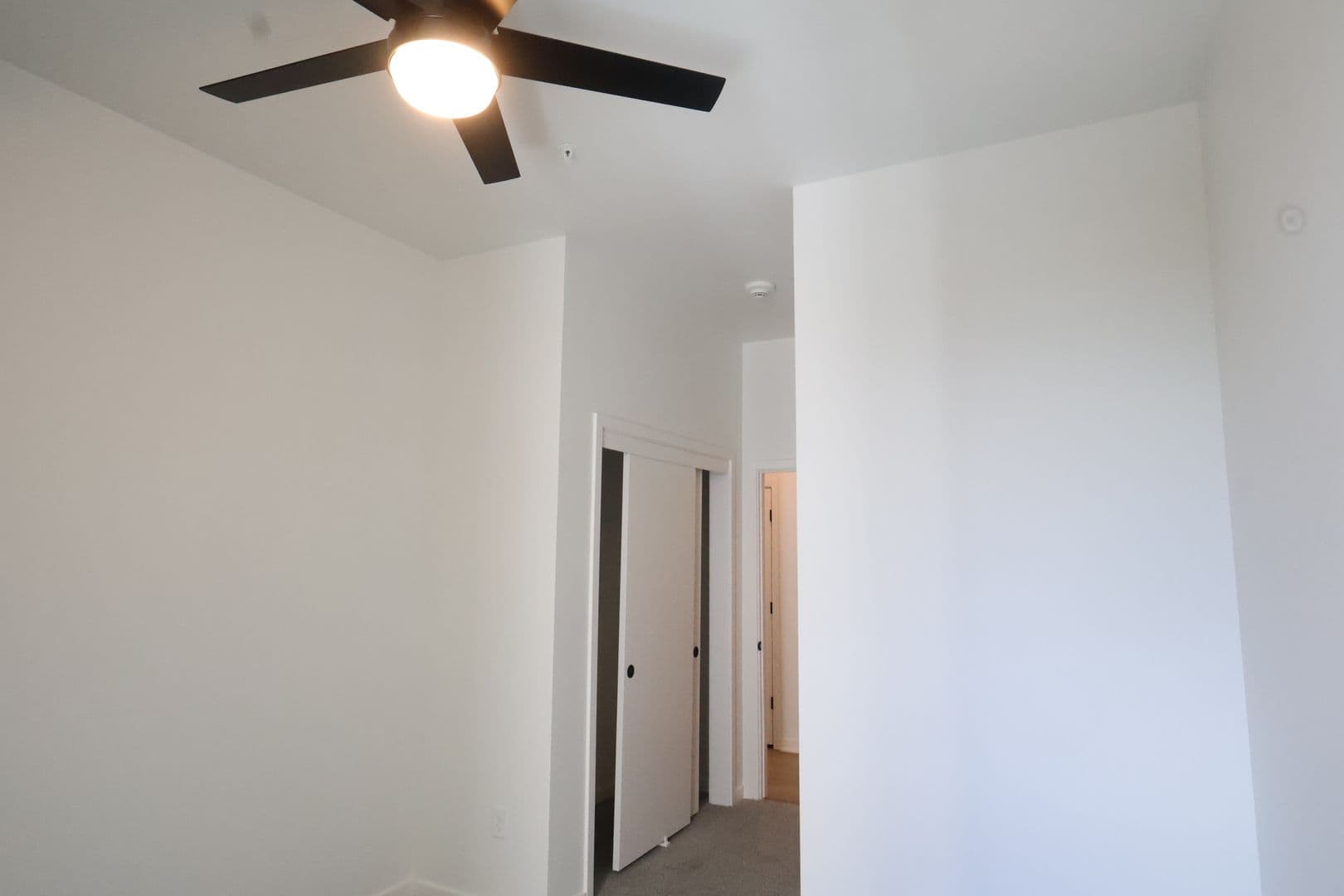Omaha Apartment: 3737 Farnam Street