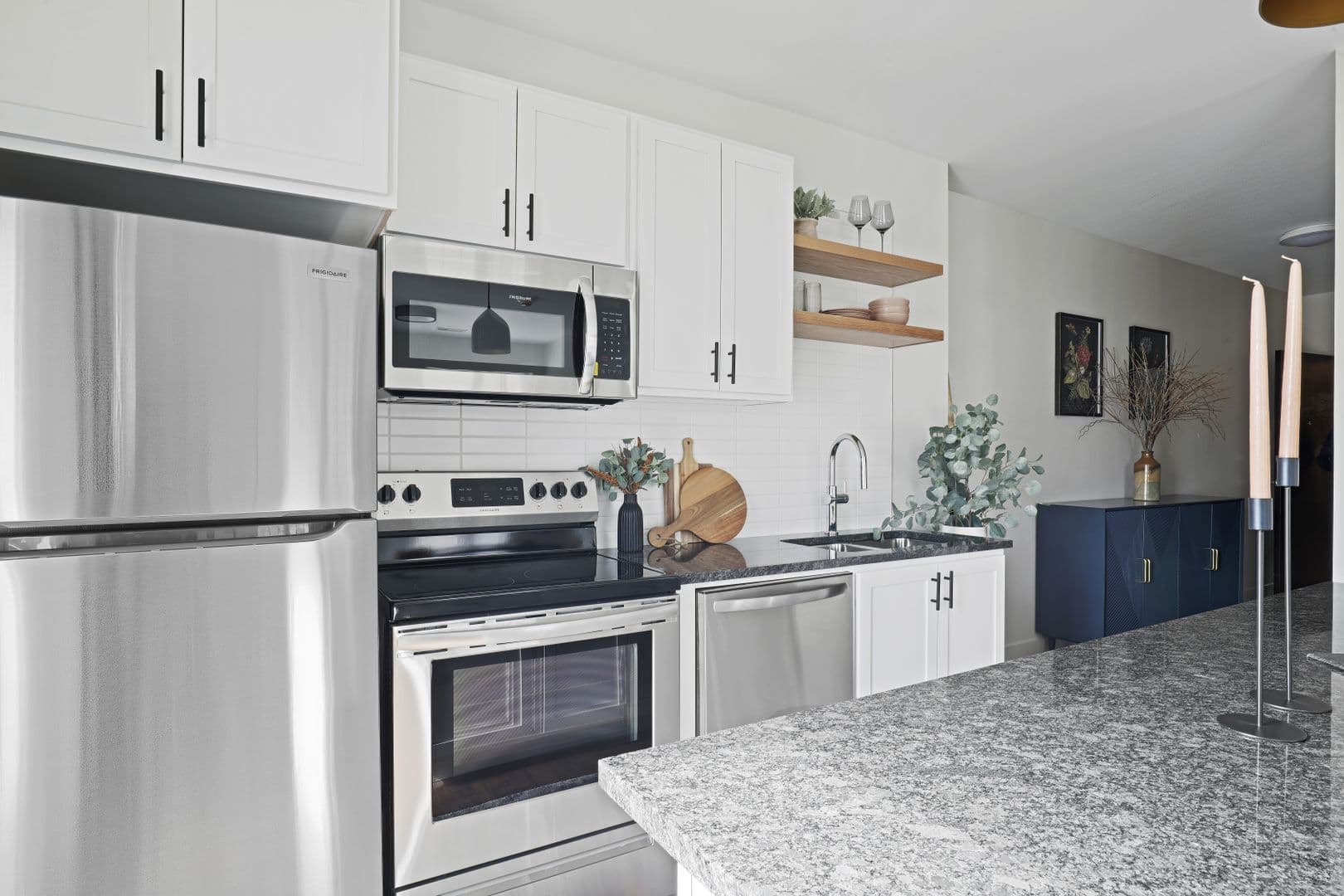 Omaha Apartment: 3306 Jones St