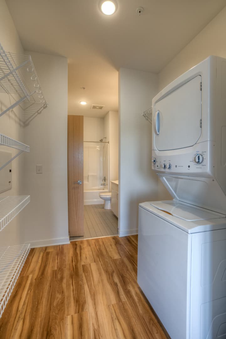 Omaha Apartment: 401 S 41st Street