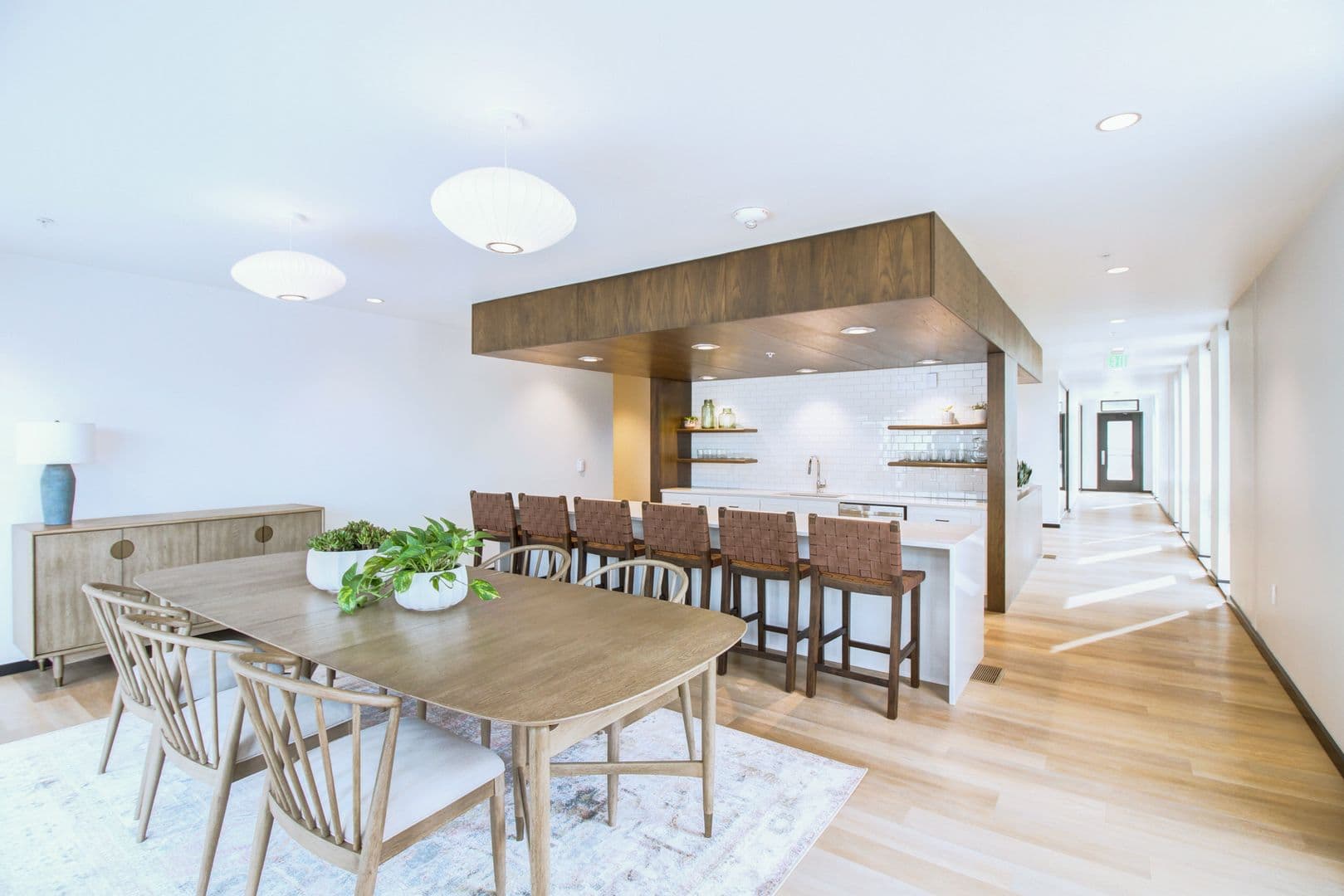 Omaha Apartment: 3737 Farnam Street