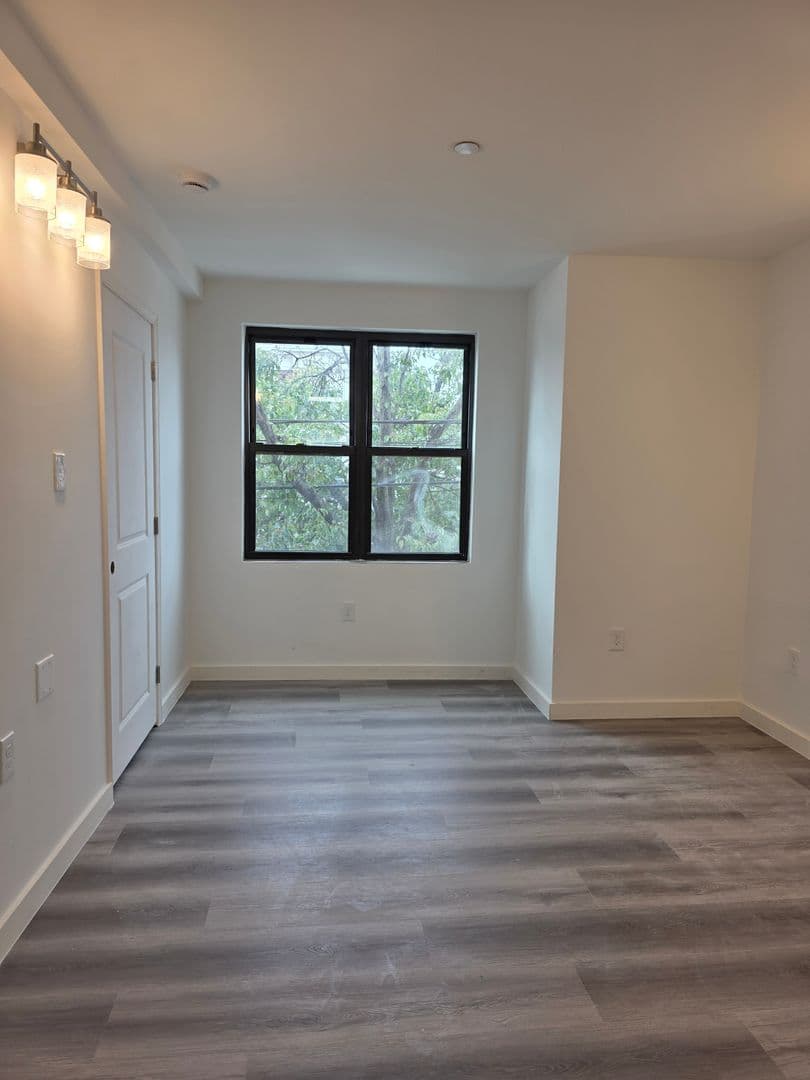 Philadelphia Apartment: 541 Washington Ave - 2nd Floor