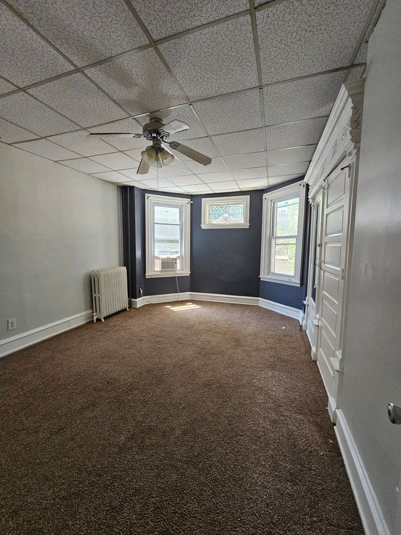 Philadelphia Apartment: 322 S 43rd St
