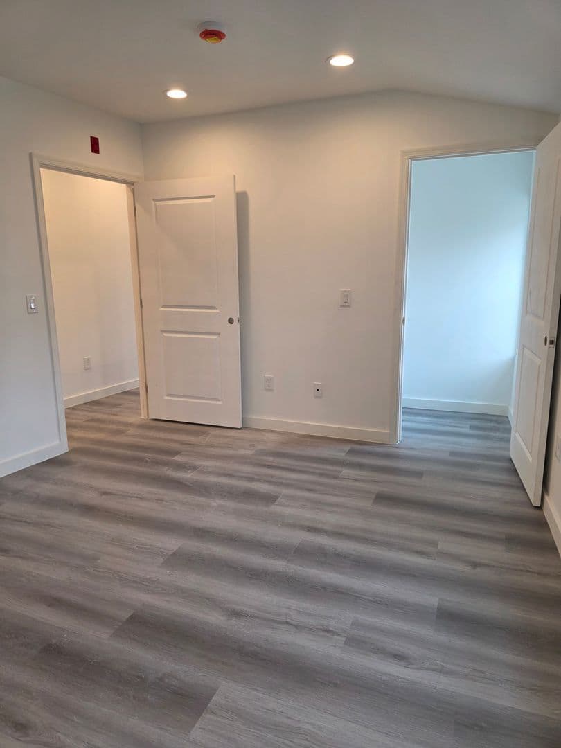 Philadelphia Apartment: 543 Washington Ave