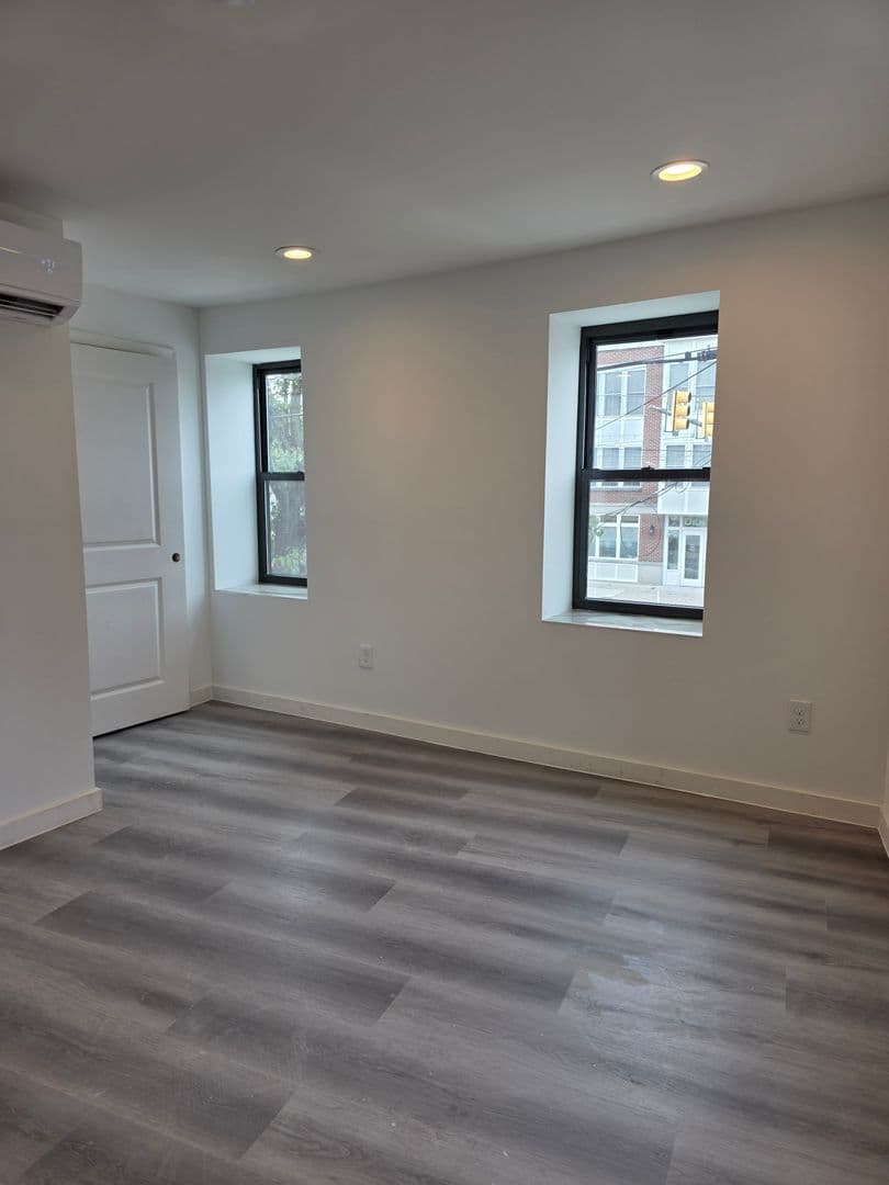 Philadelphia Apartment: 543 Washington Ave