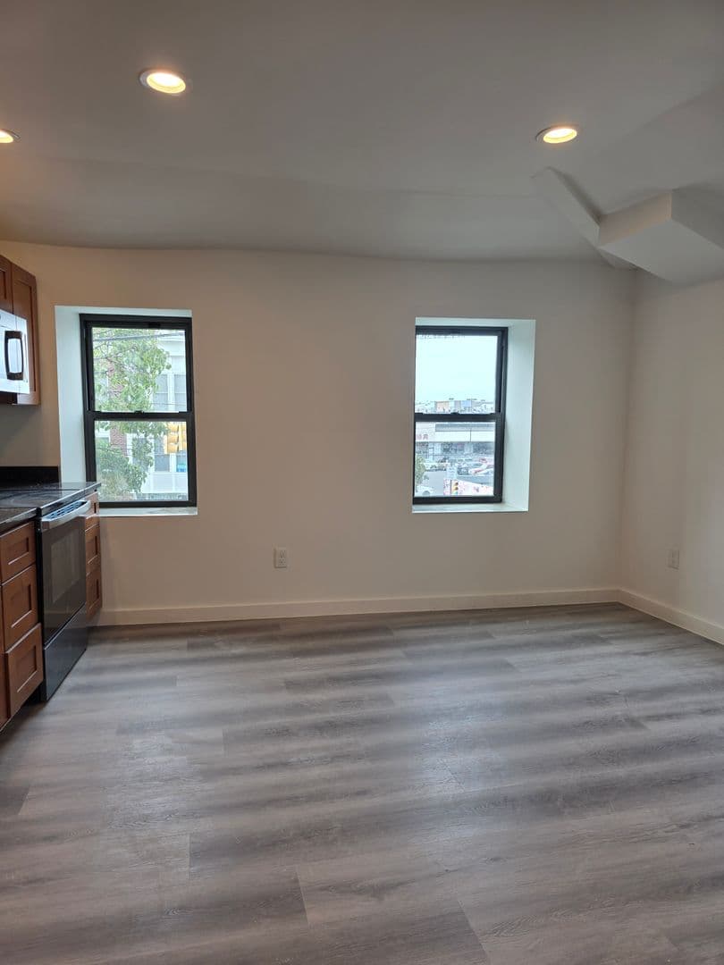 Philadelphia Apartment: 543 Washington Ave