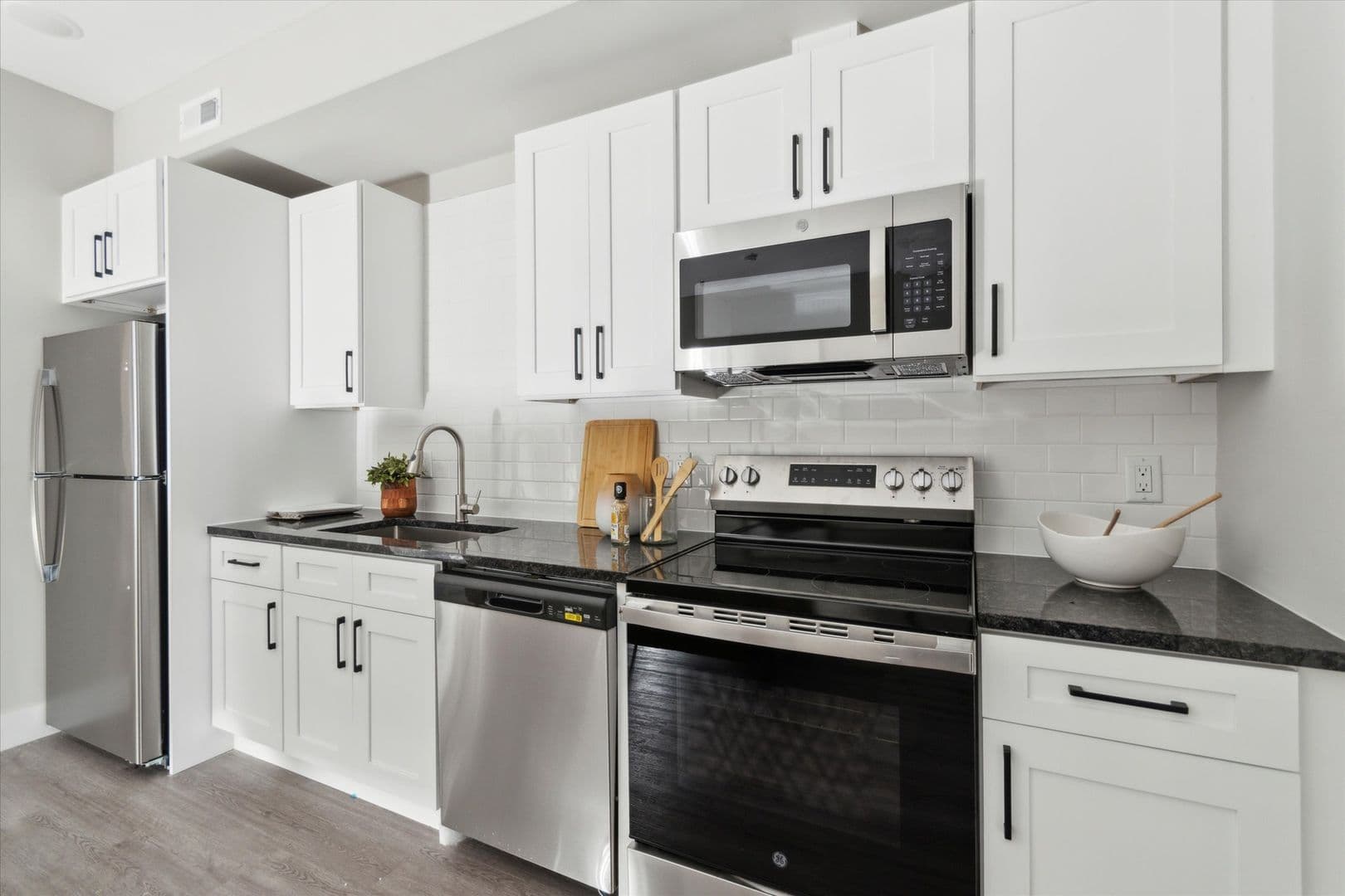 Philadelphia Apartment: 1712 N 22nd St