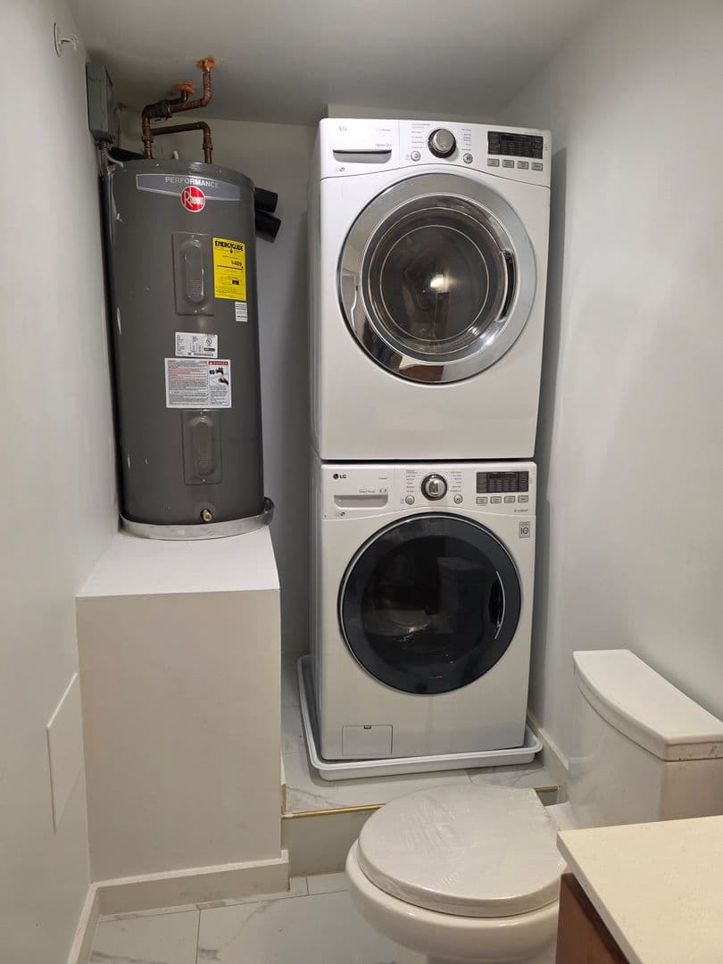 Philadelphia Apartment: 541 Washington Ave - 3rd Floor