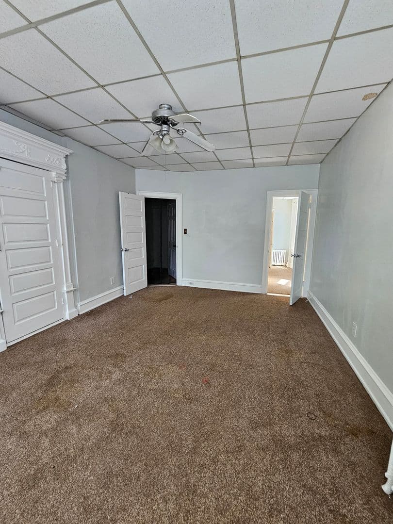 Philadelphia Apartment: 322 S 43rd St