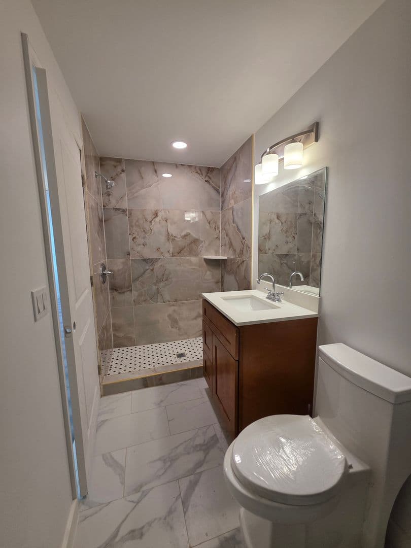 Philadelphia Apartment: 541 Washington Ave - 2nd Floor