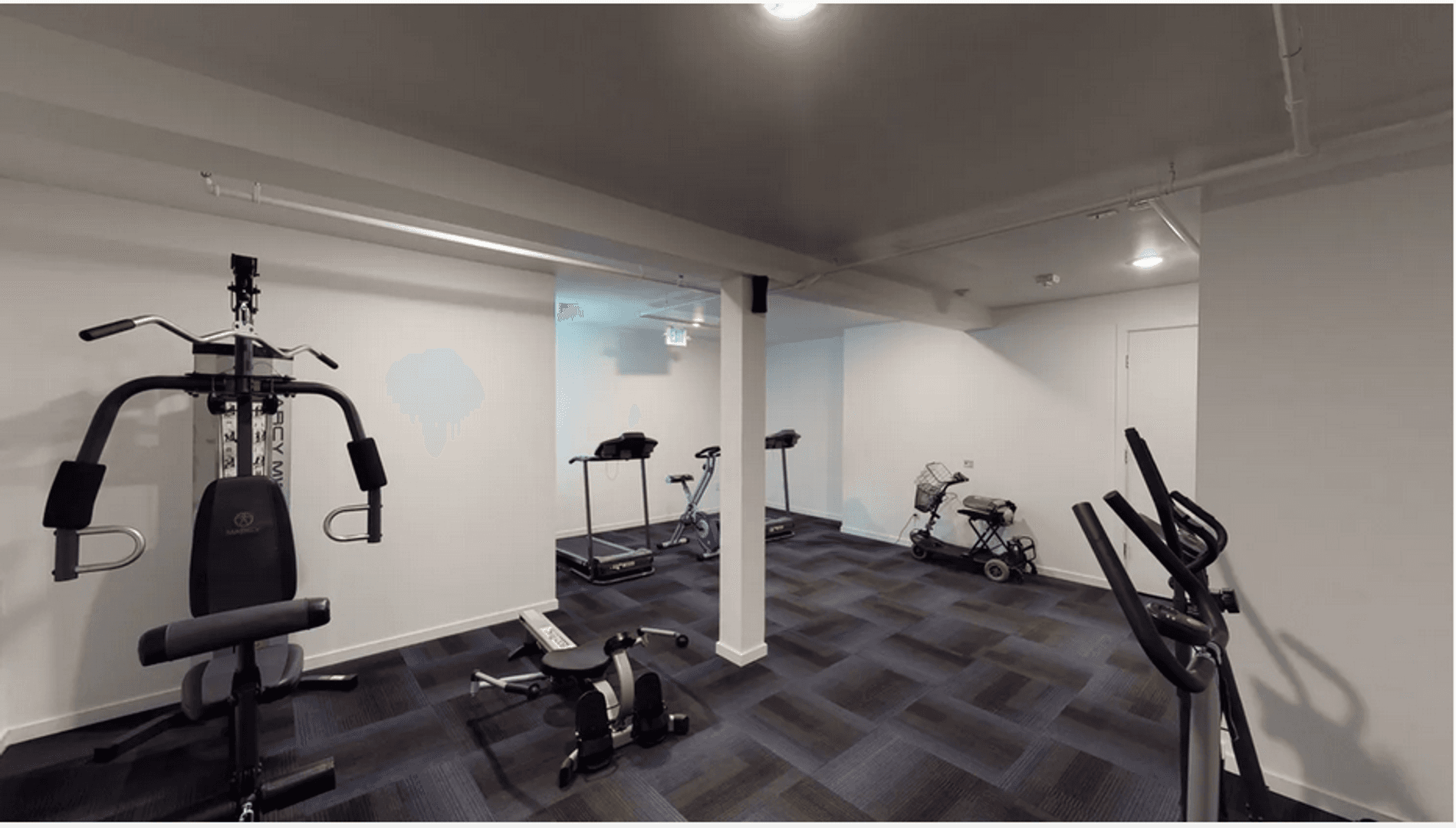 Seattle Apartment: 1443 NW 63RD ST