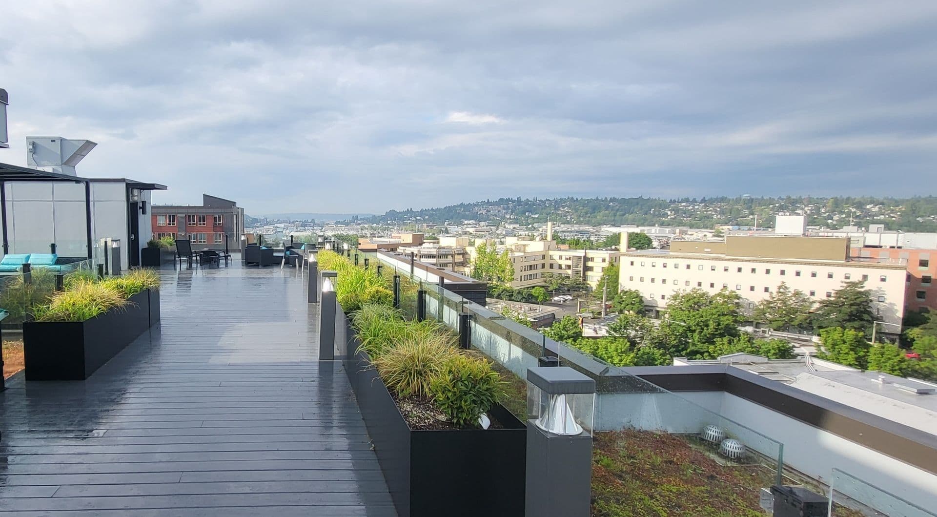 Seattle Apartment: 5512 17th Ave NW