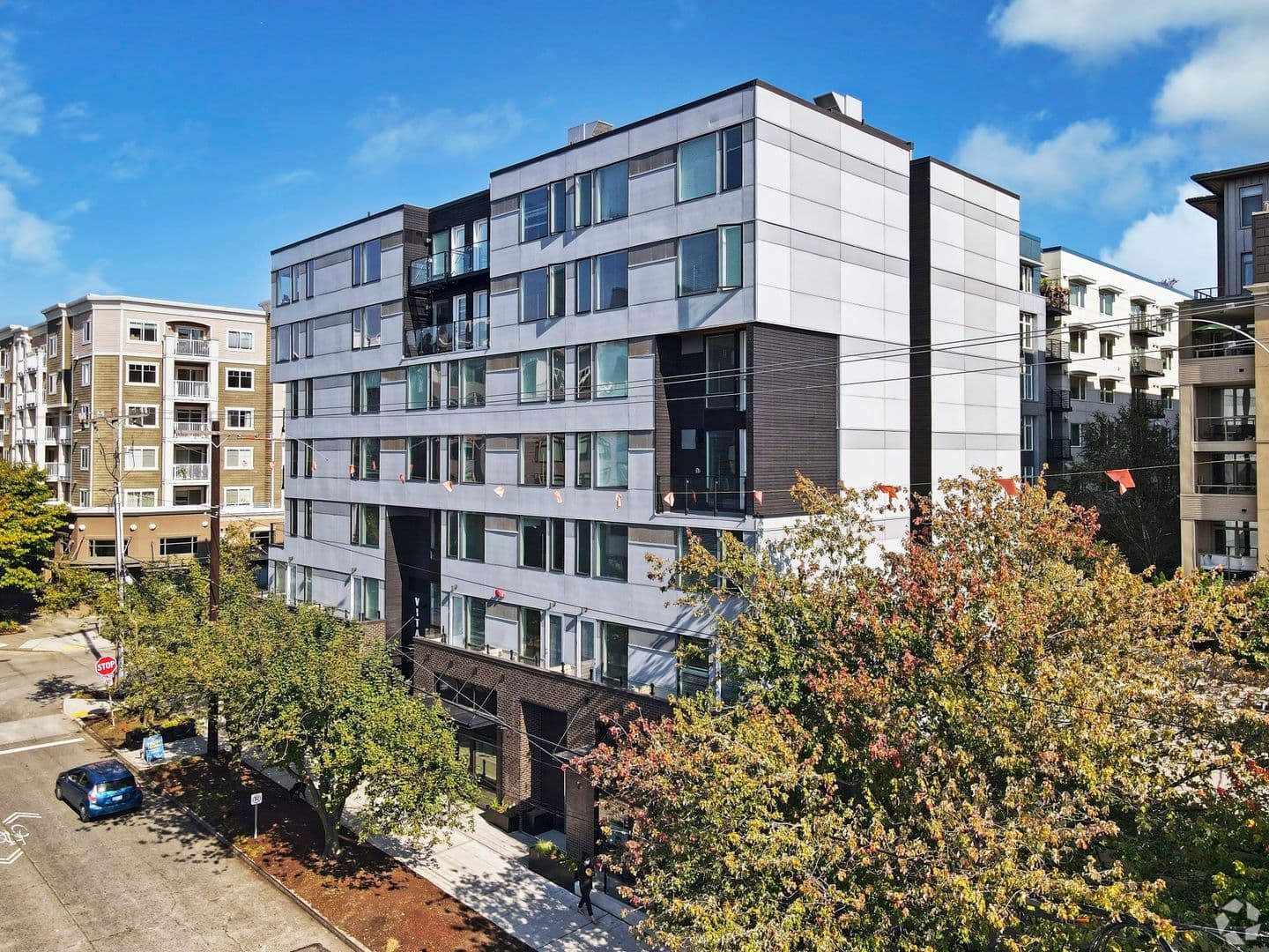 Seattle Apartment: 5512 17th Ave NW