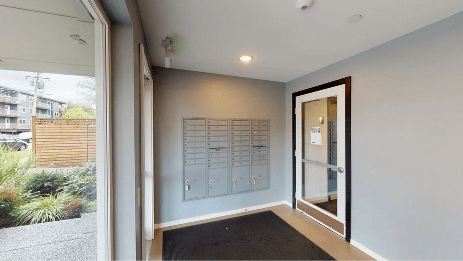 Seattle Apartment: 1443 NW 63RD ST