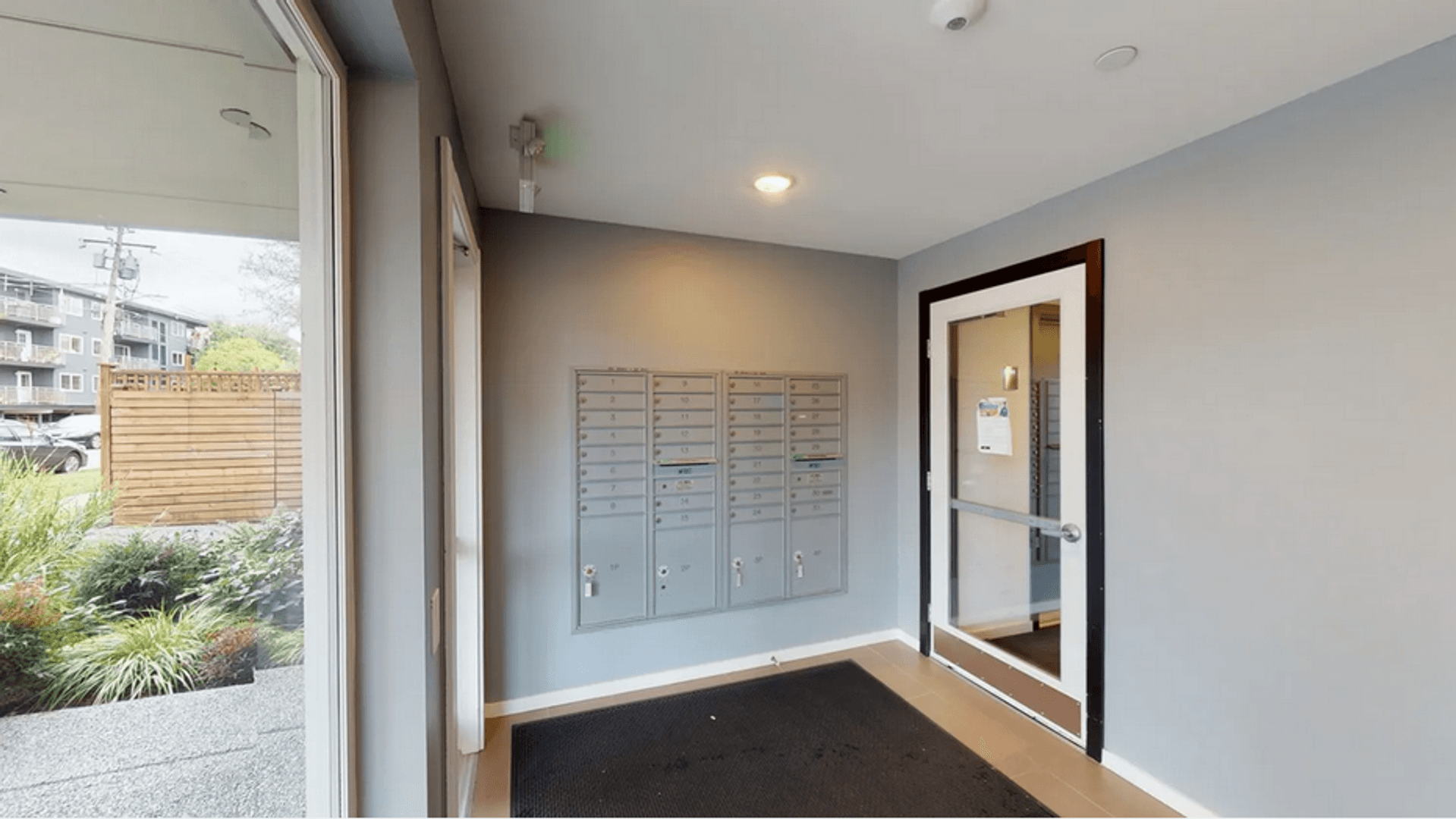 Seattle Apartment: 1443 NW 63RD ST